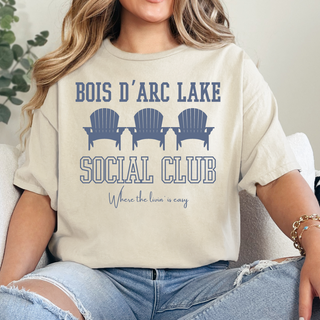 Bois d’Arc Lake Social Club Tee On Sand