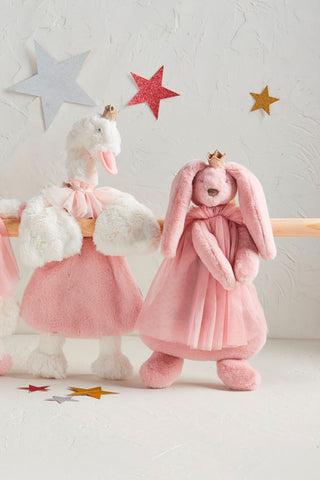 Showing the bunny flat-a-pat. 