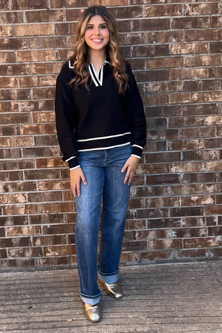 Girl wearing Judy Blue Jeans and top.