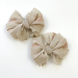 In Awe Ruffle Clip Bow Piggy Sets