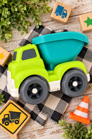 Picture of the dump truck.