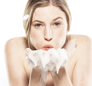 FARMHOUSE FRESH: Pink Moon® Soothing Body Wash