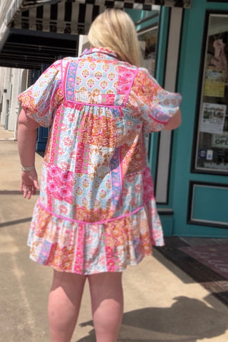 tropical bloom dress in curvy back view